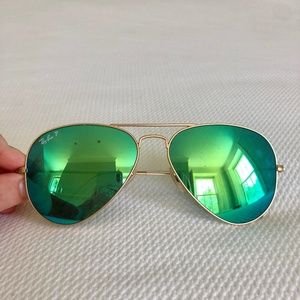 NEW Polarized Ray Ban Green/Blue Aviators